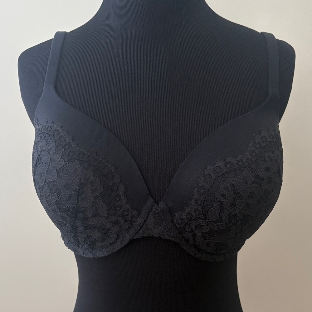Victoria”s Secret Body by Victoria, Lined Perfect Coverage  Black Underwire Bra